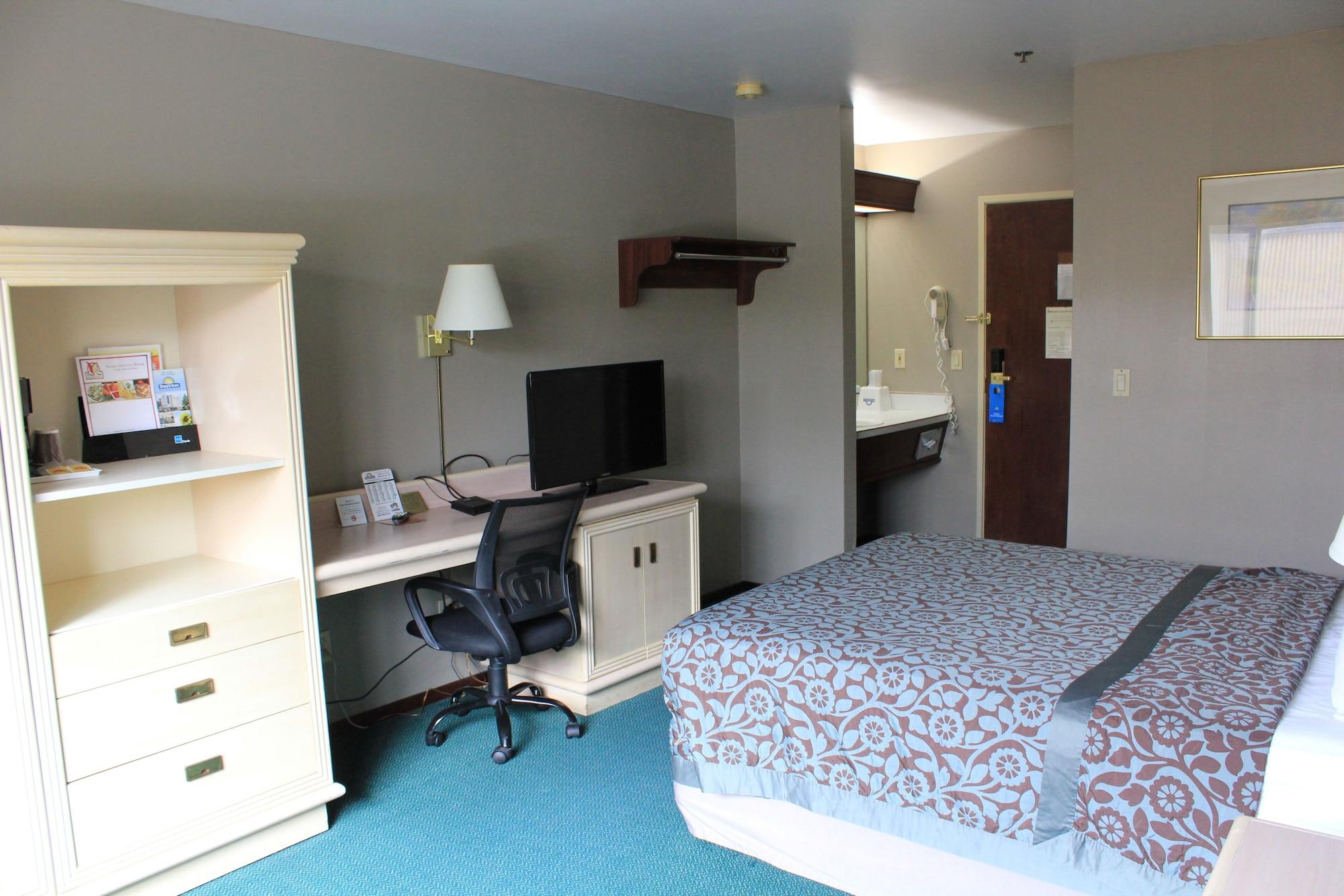 Days Inn By Wyndham Seatac Airport Экстерьер фото