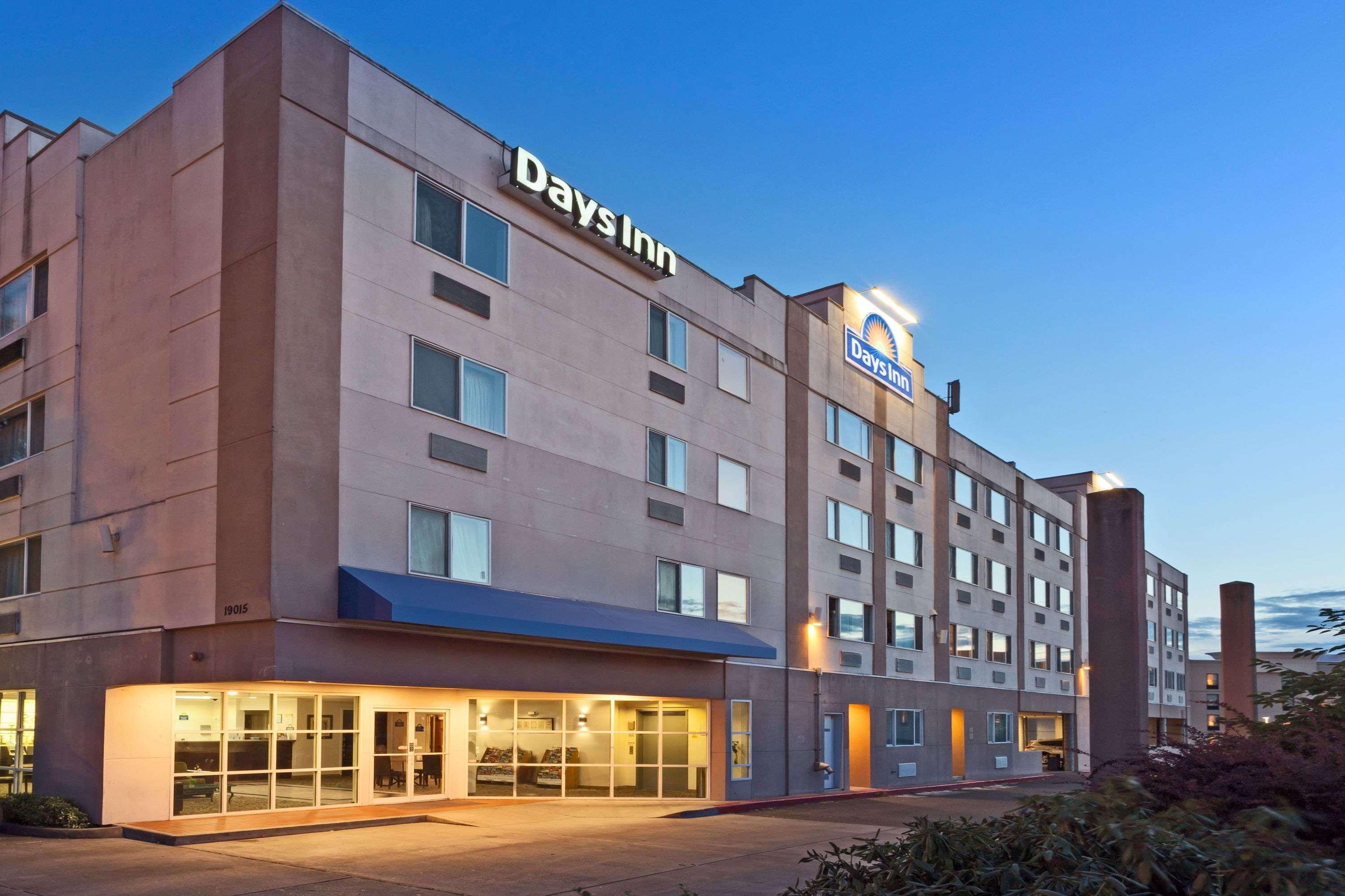 Days Inn By Wyndham Seatac Airport Экстерьер фото