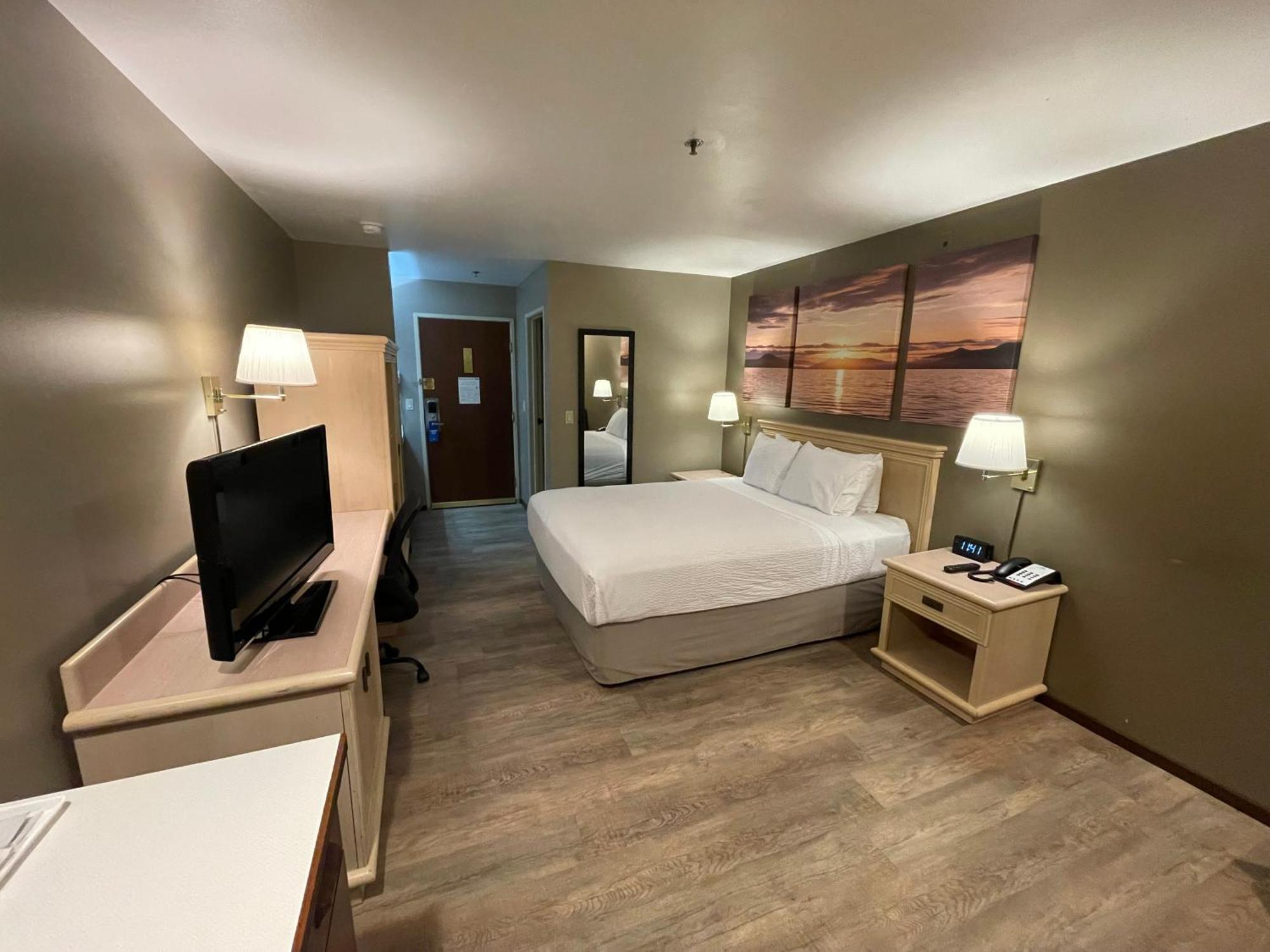 Days Inn By Wyndham Seatac Airport Экстерьер фото